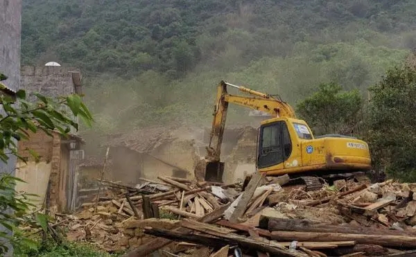 农民土地被征用一亩能补多少钱  杭州市普通商品房用地征收耕地一亩怎么赔偿